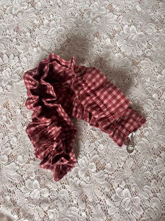 Falbankowa smycz do telefonu romantic