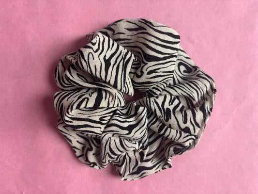 Scrunchie zebra