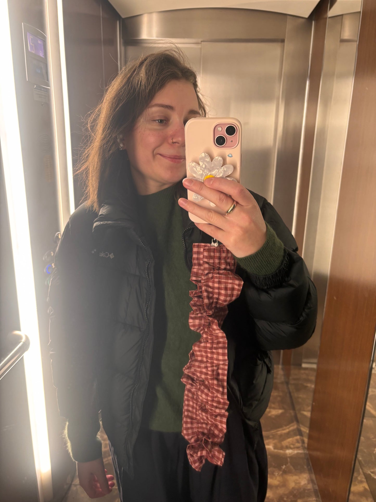 Falbankowa smycz do telefonu romantic